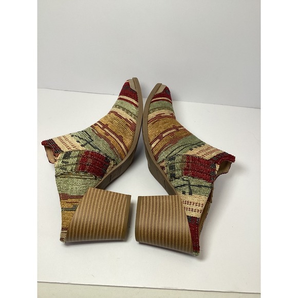 Wonderly Aztec Print Pointed Toe Mule Heel Women's Size 8 Western Style - Picture 4 of 8